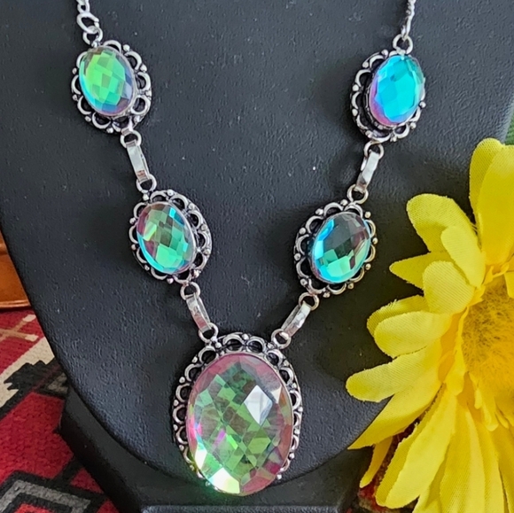 Rainbow Fire Topaz Necklace Set - It enables the person to live peacefully - Picture 5 of 6
